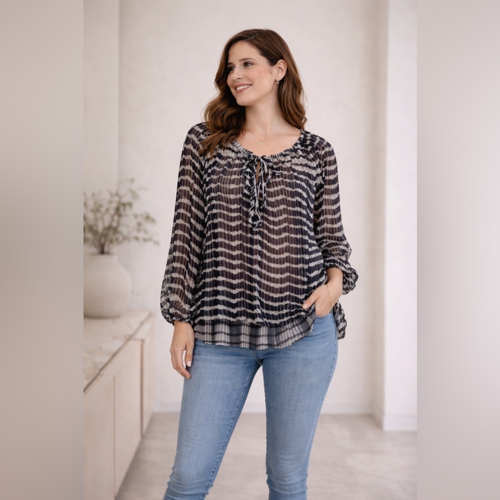 L'AGENCE Black and White Blouse Size 8 - Picture 2 of 16